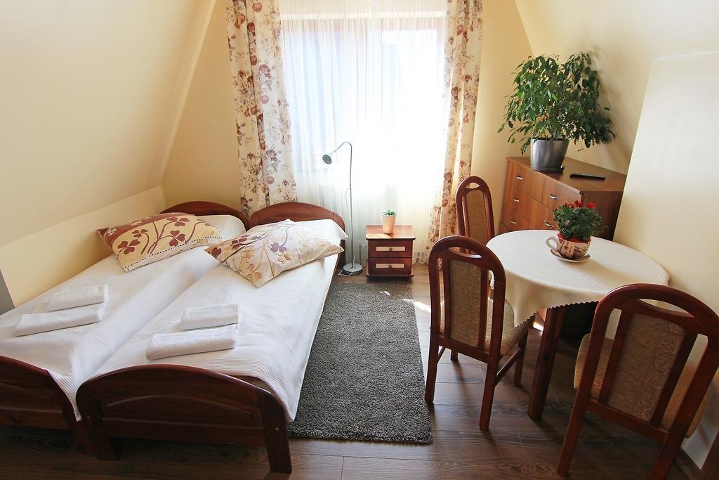 Willa Pod Halami Apartment Zakopane Bagian luar foto