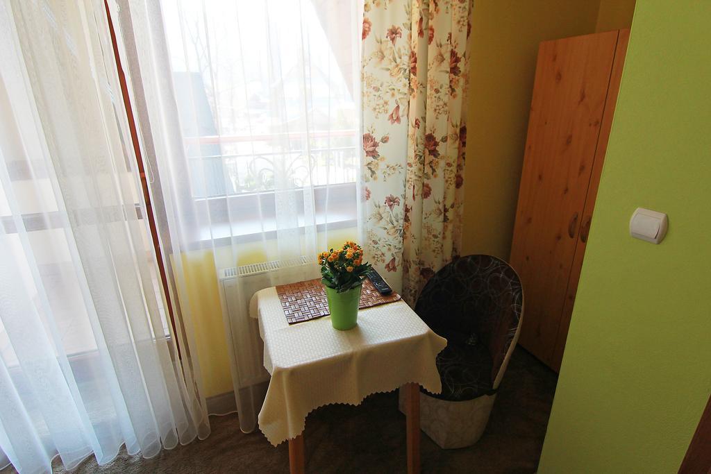 Willa Pod Halami Apartment Zakopane Bagian luar foto