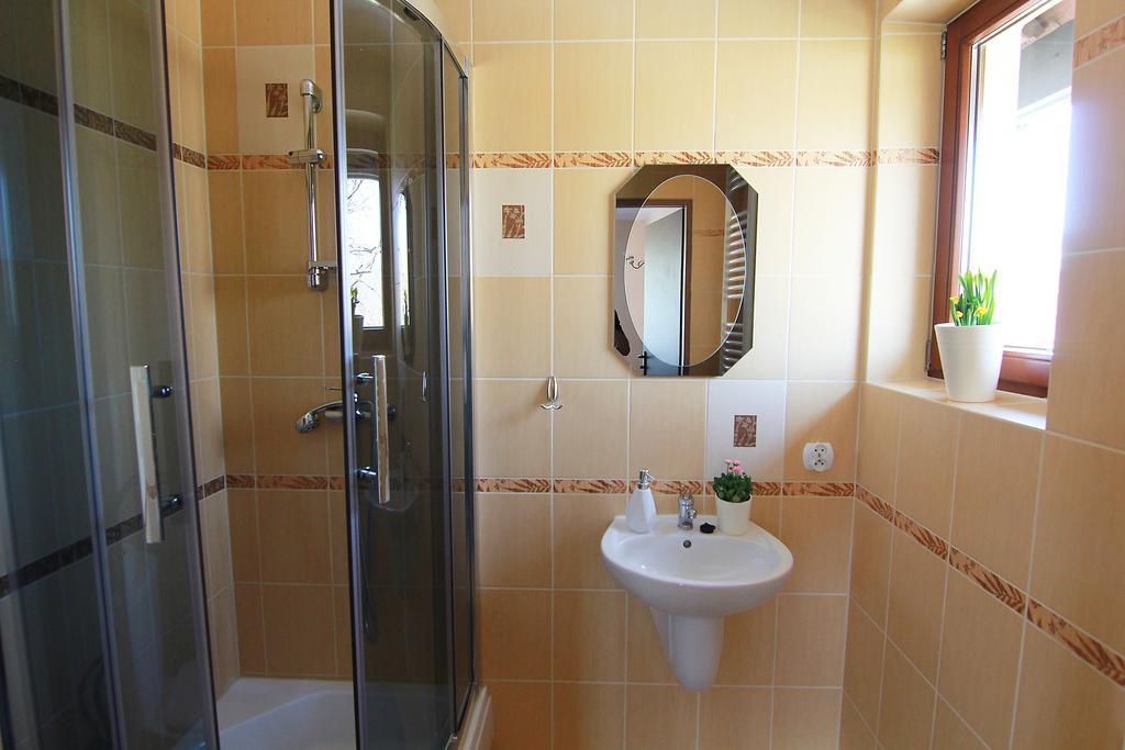 Willa Pod Halami Apartment Zakopane Bagian luar foto