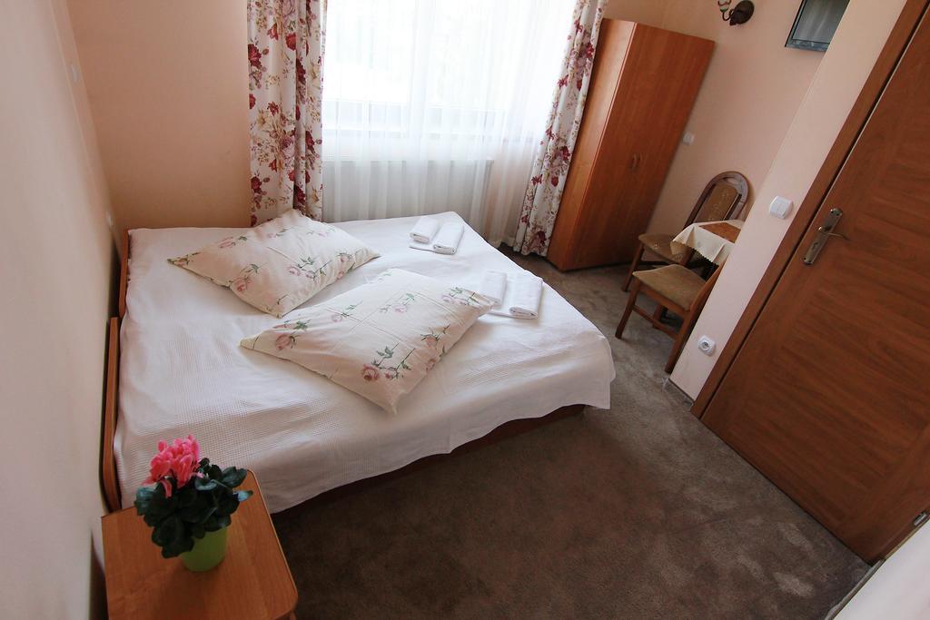 Willa Pod Halami Apartment Zakopane Bagian luar foto