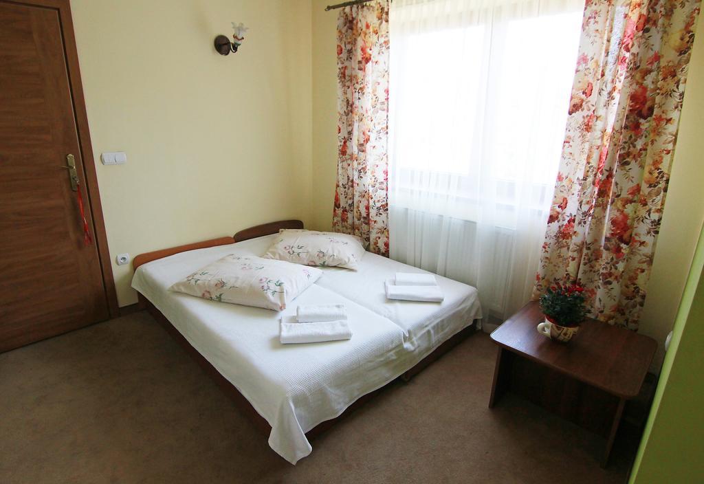 Willa Pod Halami Apartment Zakopane Bagian luar foto